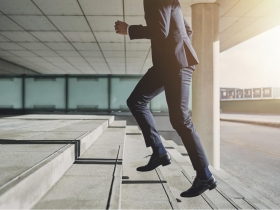 三策略 化身職場超新星