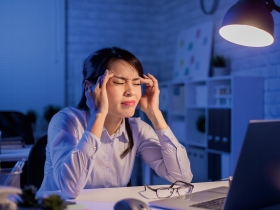 偏頭痛別來亂  靠「一心、二飲、三穴」