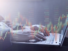 透過定期定額　擺脫追高殺低的投資弱點