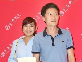 父喊「累了就回家」她大哭　米可白曝尪送她無限制副卡不敢用