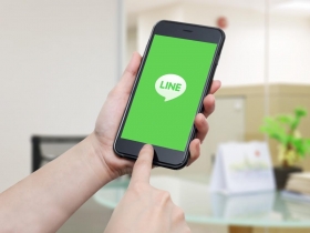 「可以加你LINE嗎」說 ” What is your line ? ” 錯在哪？