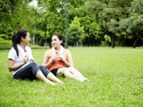 50後才明白，最好的朋友永遠只有5個！33個方法，減輕社交負擔、建設快樂未來