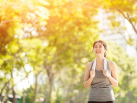 壓力、睡眠障礙，生活中誘發癲癇的5習慣！醫師：5口訣將發作的危險降至最低