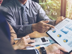 鄰居月薪25萬生活藏7大奢侈　他稱跟月薪3、 4萬煩惱沒不同 引網友論戰