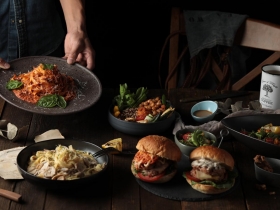 生菜界的愛馬仕，竟比肉更好吃？善果餐飲全素新品牌「蔬慕」，讓吃素不嚴肅