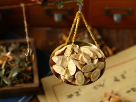 吃素朋友進補不用傷腦筋！中醫師開這帖補湯藥方，開心健康過冬