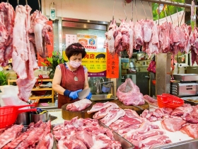 鑲著金邊的烏雲