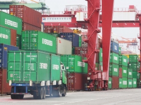 航運股史上最瘋狂漲價！澳洲航線漲894％、歐洲航線漲516％　斷鏈、掉單、塞港….缺櫃風暴全解析