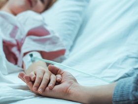 患者新增數連八年奪冠  篩檢率卻未過半 大腸癌早期治療  存活率逾八成