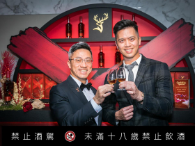 英雄相見恨晚　領路者格蘭菲迪召喚玻璃王子創新魂