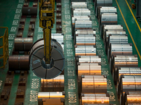 中鋼股價4月狂飆！ 散戶還能追嗎？　專家：先看這三大指標 