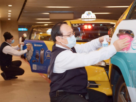 「加一次油800元，跑一天連油錢都賺不回來」運量暴跌8成，台灣大車隊如何帶2萬名司機逆勢求生