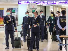 國籍航空機組員檢疫新制「做半套」？未完成居檢仍可派飛　專家憂再度出現病毒破口