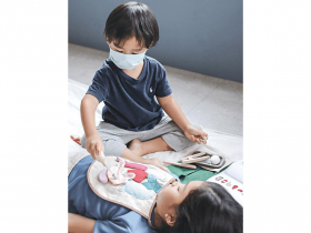 在家磨時光孩子的玩物