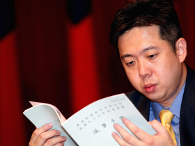 神秘「海王子」萬海陳柏廷》沒住豪宅、吃百貨美食街　獲利暴漲後感言：安不忘危，求新求進，才能笑到最後！