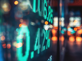 存股助理第42期｜一個台股、兩個世界，萬8存股會不會被「割韭菜」？