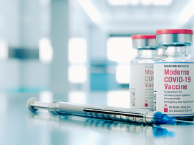 第2劑莫德納副作用曝光！3/4的人會發燒　日專家警告：高燒恐到40度，要請2天假