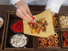 血塊不正常凝結 恐引發腳痛、呼吸困難、中風　駭人血栓副作用 中醫活血化瘀有一套