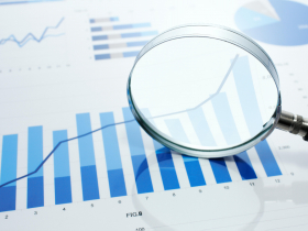 存股助理第68期｜上修志超EPS至8.3元，國泰金保留盈餘飆高至4279億元