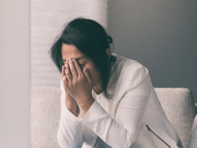 「如果人生能重來...」只想借50萬，半年被吸血200萬利息，房子也沒了...一堂最慘烈的借錢課