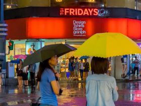 暴雨還沒結束　「圓規」颱風藏暗招！3縣市最危險防「致災性降雨」、這天轉涼探16°C