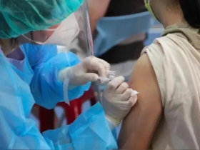 15例併發心肌炎症狀！青少年第二劑BNT喊卡，三因素讓第13輪改「成人先打」