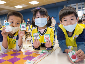 救救台灣「菜英文」！小學英語授課時數比韓國少3成、成人多益平均落後韓國119分…一文讀懂台灣與雙語國家的距離
