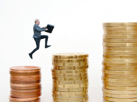 年底想跳槽者創9年新高！領不到年終獎金划算嗎？「機會成本」這樣算就沒損失