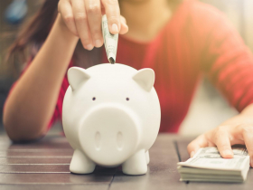 一表看懂這6種行業年終優於去年！ 專家：獎金到手別急著花掉，這樣分類才有機會錢滾錢