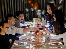 尾牙旺季提早到！晶華11月早訂滿、福容訂單成長3成 「微型聚餐」夯，20人就能辦