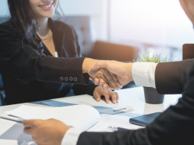 年後想跳槽？專家教戰「自傳分4段、面試1分半」　想加深面試官印象可以這麼做！