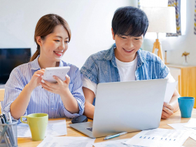 掌握雙十原則、定期險優先  讓小錢也有大保障 年關保單大盤點  小資族如何保好保滿？