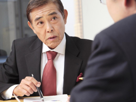 業績沒多少，錢和年假卻不能少！傳產老闆無奈自白：景氣有什麼波動，我一定從老員工開刀