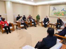 朝正常生活前進！蘇貞昌鬆口：春節後沒造成疫情嚴重影響，著手調整防疫規範