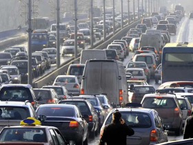 拜登早示警俄烏恐開戰...為什麼烏克蘭人現在才要逃？他揭露：電影「千萬別抬頭」真實版上演