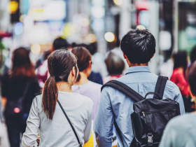 從被委託一起喝冰淇淋蘇打到提交離婚協議...39歲的閒人出租：原來什麼都不做的人也有存在價值