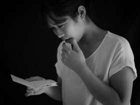 融資買股遇大跌，她怕斷頭求先生抵押房還債卻慘被切割「想快速致富，沒想為了投資，連婚姻都沒了」