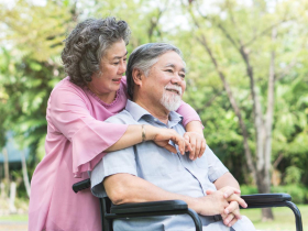 60歲退休光活到75歲，夫妻這輩子就得花3千萬！理財達人：做對1事提早退休，把800萬存款翻3850萬