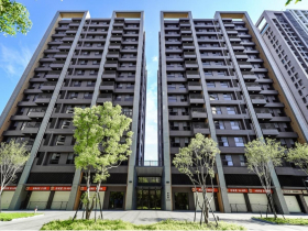 誠信建商廣春成深耕在地24年， 「春城愛」先建後售給予安心保障，打造全齡樂居的住所