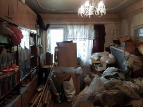 「10歲就開始住垃圾屋，連我爸也不回家」⋯資優女悲吐母囤積真相，過來人勸別做這事：會大爆發