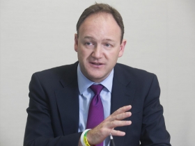 摩根資產全球投資CEO  怎麼看世界經濟 看管56兆資產  他預警：今夏當心歐洲