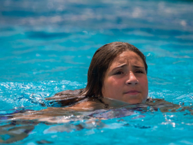 救生員5個理由告訴你：為什麼落水後等待救援，不適合做水母漂？