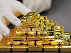 經濟前景不明  預期下半年黃金、美元波動趨緩  兩大避險資產下檔有撐  大漲不見得