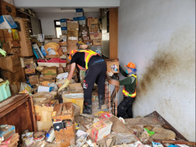 成大高材生稱「家有黃金」、10年被斷水電待鼠窩…5天清掃只找到4099元，他得付72萬！