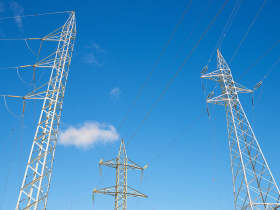 存股助理第205期︱群電與台橡第2季獲利評析