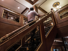 策略+紀律  兼顧事業與投資  醫生二年賺上億