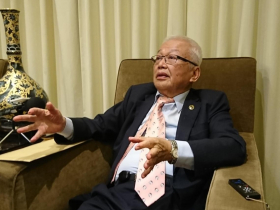 「中共無力橫渡台灣海峽」！他說10年內兩岸不會打仗：動用40萬軍隊跨海，哪來找運兵船艦？