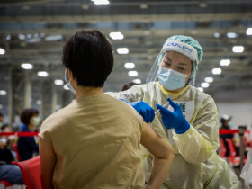 確診者7+7再放寬？陳秀熙：65歲以下「這條件」居隔可縮為3天，病毒量已極低