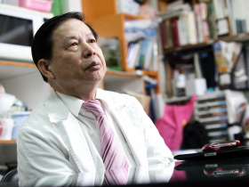 堅守初心、醫路相伴，「第32屆醫奉獎」得獎名單出爐！臺灣阿「肝」許金川、臺灣急診醫學之父胡勝川⋯10人獲殊榮