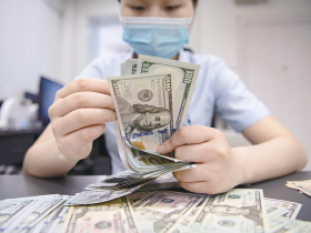 相對定存  具低成本、運用靈活特性  升息趨勢下  美元貨幣型基金擁四大優勢